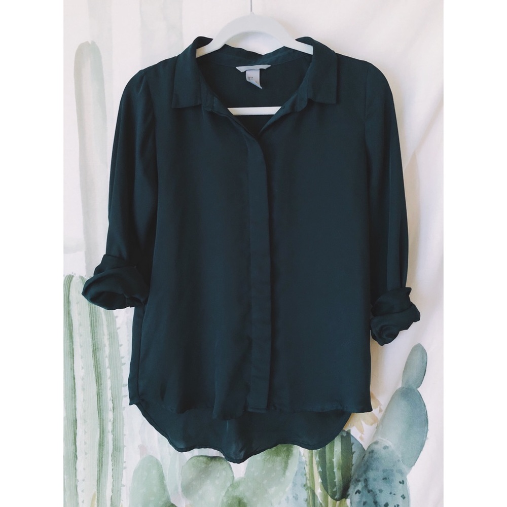 H&M Silky Green Blouse 🍃